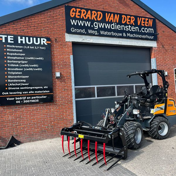 Minishovel Giant 2300hd X/tra Minishovel Giant 2300hd X/tra